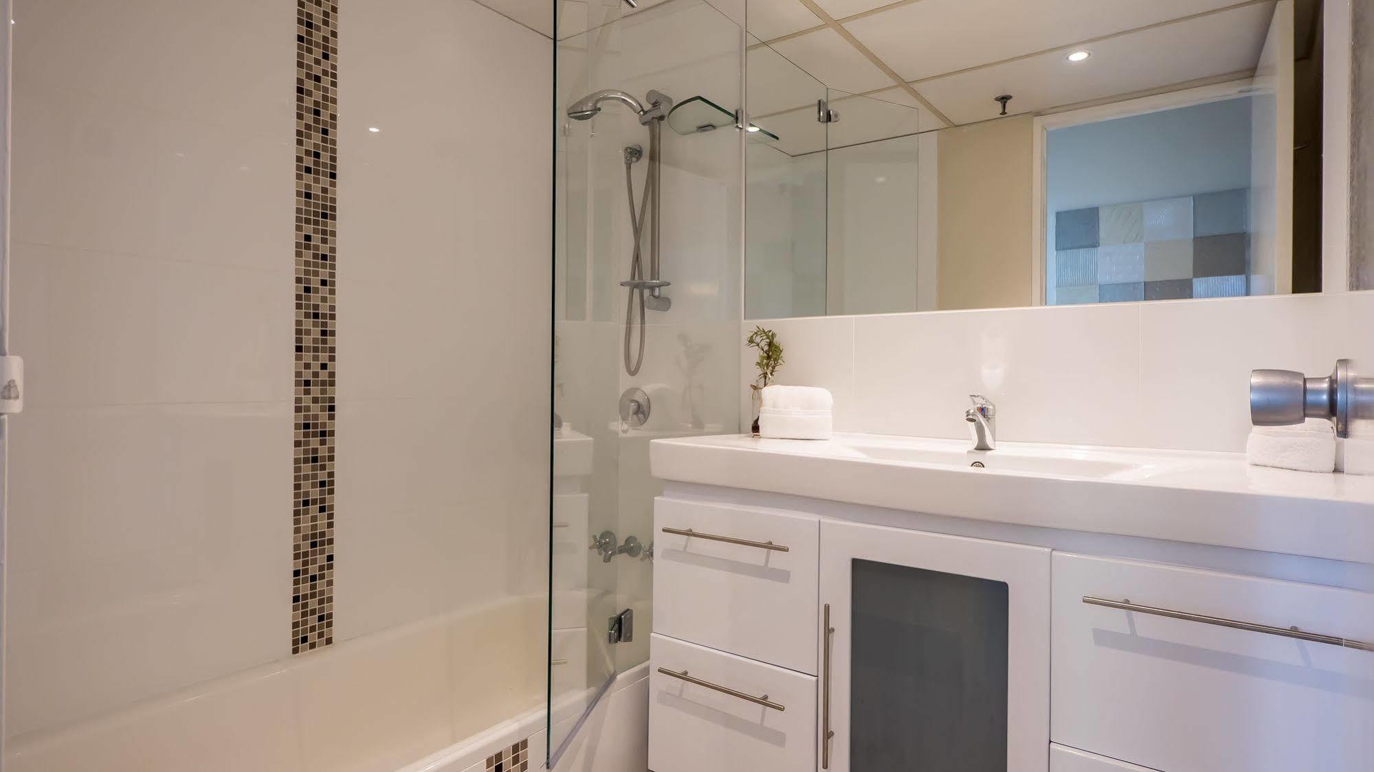 Waterways Apartments Surfers Paradise Bagian luar foto